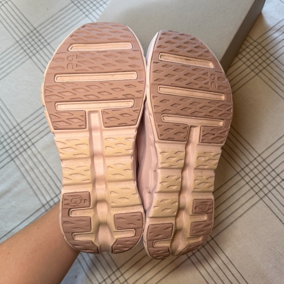 On cloudtilt - Picture 9 of 10